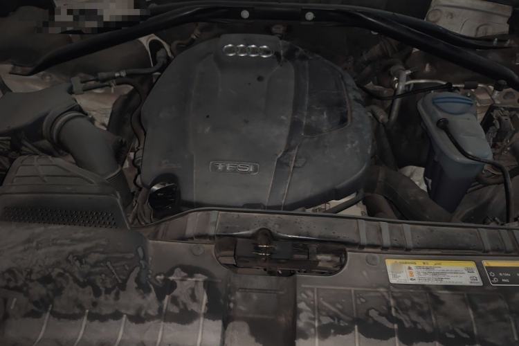 Used Audi Q5 2015 40 TFSI Trendy Edition Engine Bay