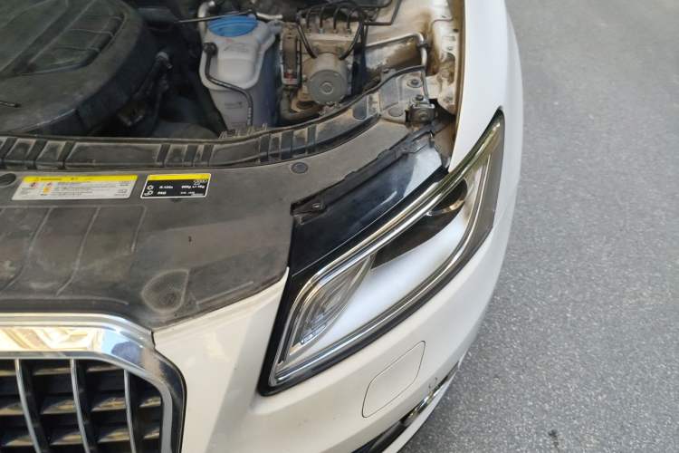 Used Audi Q5 2015 40 TFSI Technology Edition Engine Bay Left