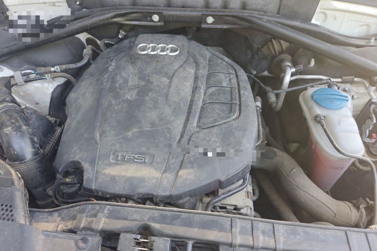 Used Audi Q5 2015 40 TFSI Technology Edition Engine Bay Left