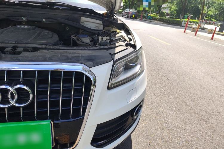 Used Audi Q5 2015 40 TFSI Trendy Edition Engine Bay Left