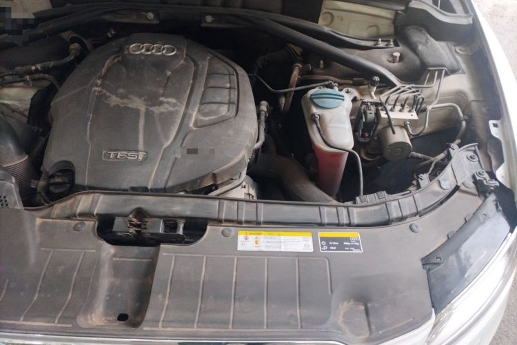 Used Audi Q5 2015 40 TFSI Trendy Edition Engine Bay Left