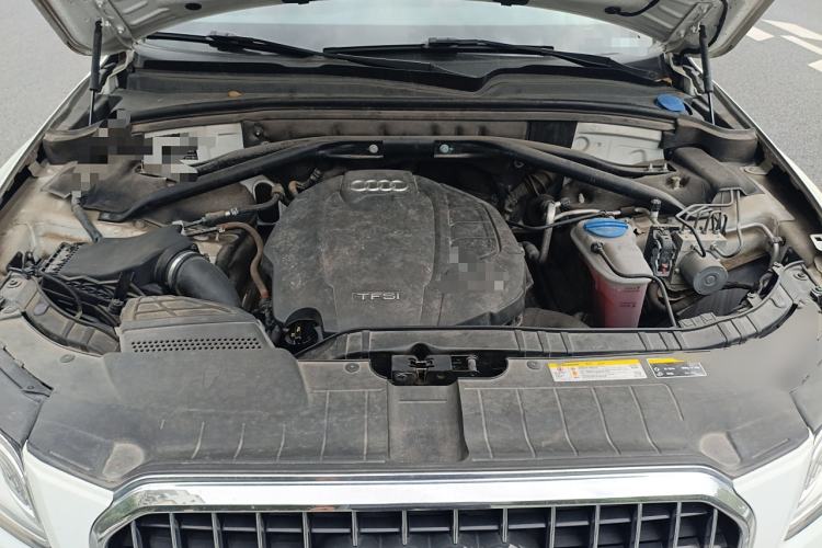 Used Audi Q5 2015 40 TFSI Trendy Edition Engine Bay