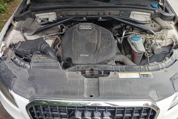 Used Audi Q5 2015 40 TFSI Trendy Edition Engine Bay