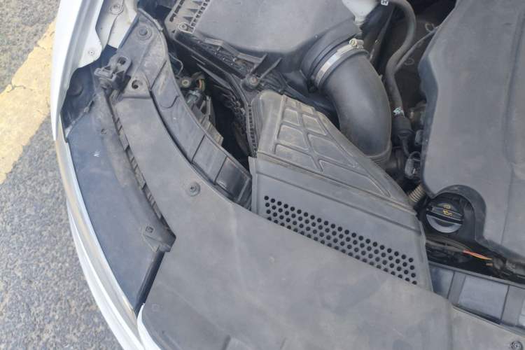 Used Audi Q5 2015 40 TFSI Trendy Edition Engine Bay Right