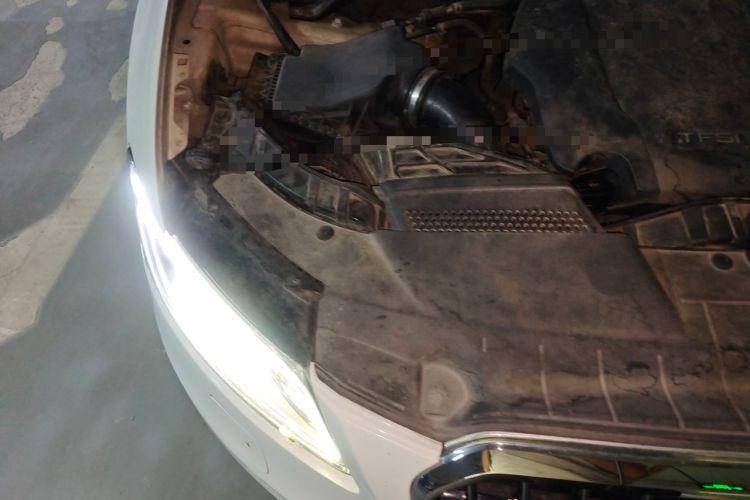 Used Audi Q5 2015 40 TFSI Trendy Edition Engine Bay Right