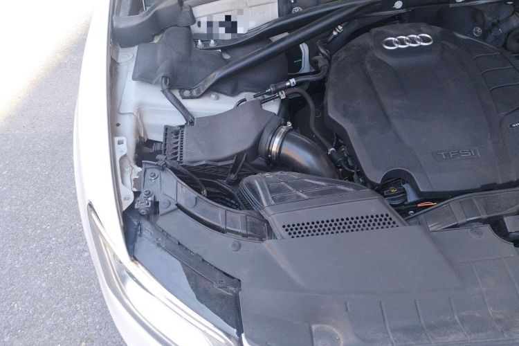 Used Audi Q5 2015 40 TFSI Technology Edition Engine Bay Right