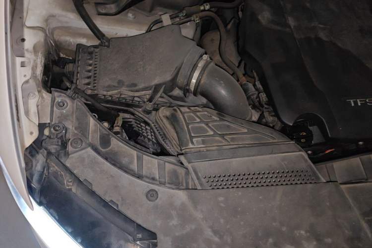 Used Audi Q5 2015 40 TFSI Technology Edition Engine Bay Right