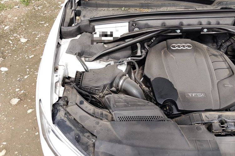Used Audi Q5 2015 40 TFSI Technology Edition Engine Bay Right
