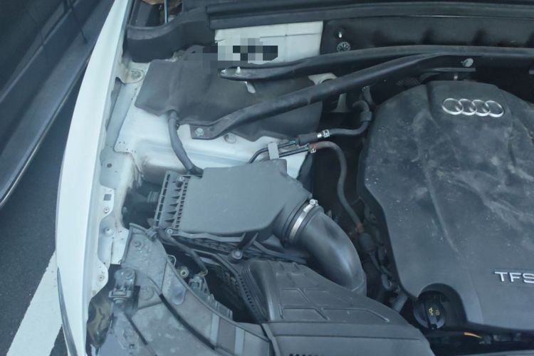 Used Audi Q5 2015 40 TFSI Trendy Edition Engine Bay Right
