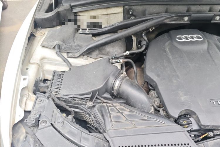 Used Audi Q5 2015 40 TFSI Technology Edition Engine Bay Right