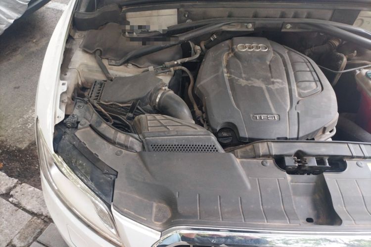 Used Audi Q5 2015 40 TFSI Trendy Edition Engine Bay Right