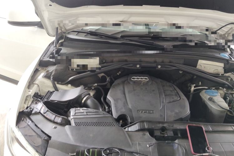 Used Audi Q5 2015 40 TFSI Technology Edition Engine Bay Right