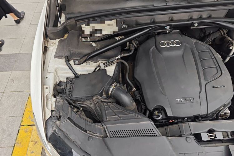 Used Audi Q5 2015 40 TFSI Trendy Edition Engine Bay Right