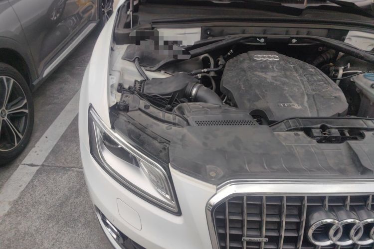 Used Audi Q5 2015 40 TFSI Technology Edition Engine Bay Right