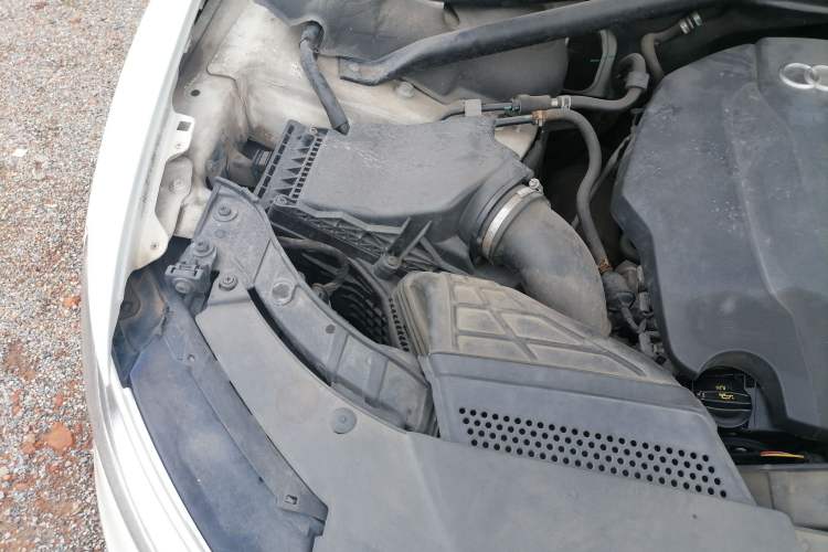 Used Audi Q5 2015 40 TFSI Trendy Edition Engine Bay Right