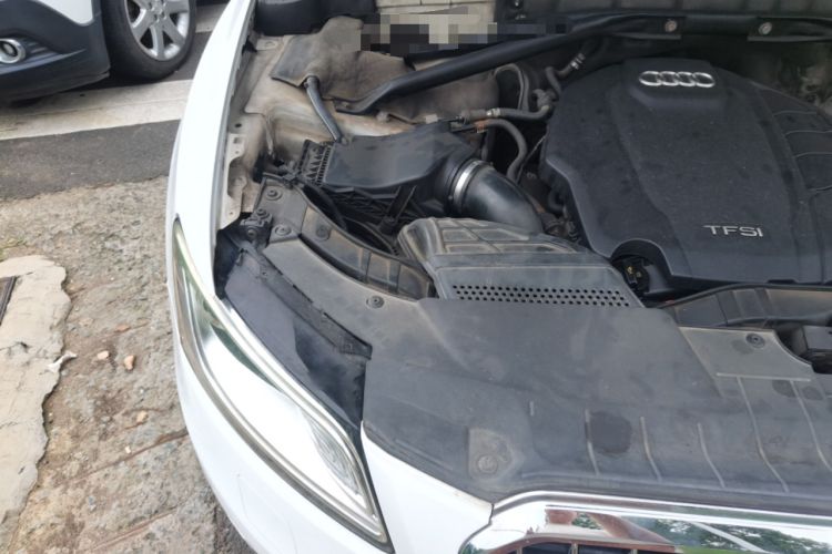 Used Audi Q5 2015 40 TFSI Trendy Edition Engine Bay Right