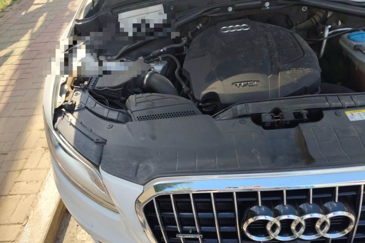 Used Audi Q5 2015 40 TFSI Trendy Edition Engine Bay Right