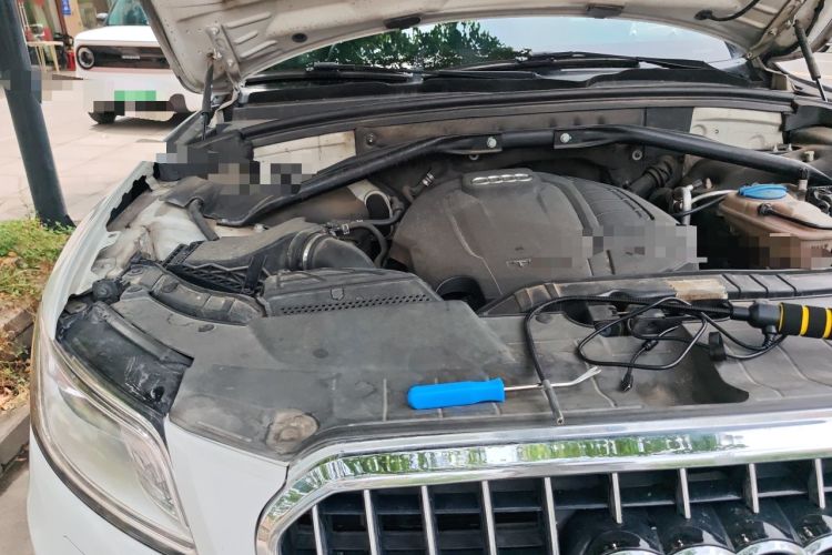 Used Audi Q5 2015 40 TFSI Technology Edition Engine Bay Right