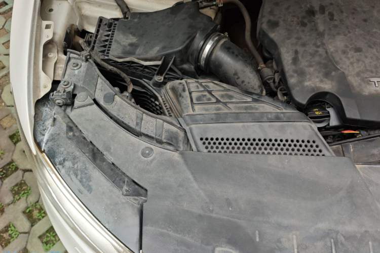 Used Audi Q5 2015 40 TFSI Trendy Edition Engine Bay Right