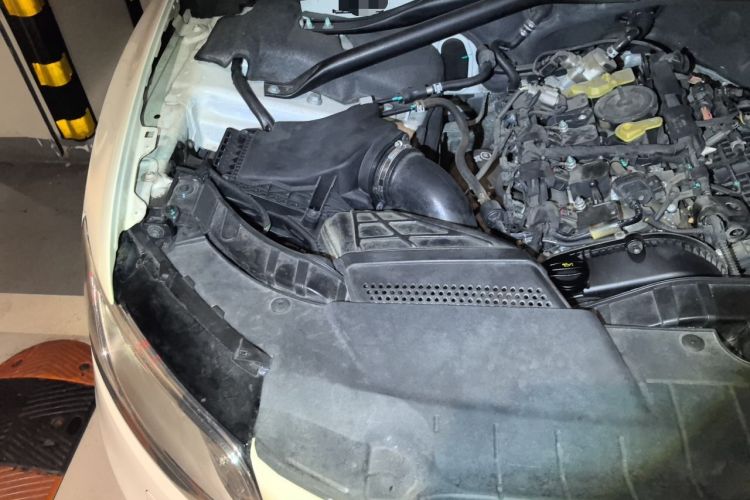 Used Audi Q5 2015 40 TFSI Trendy Edition Engine Bay Right