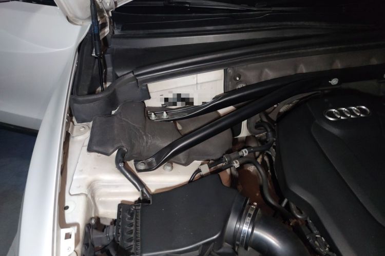 Used Audi Q5 2015 40 TFSI Trendy Edition Engine Bay Right