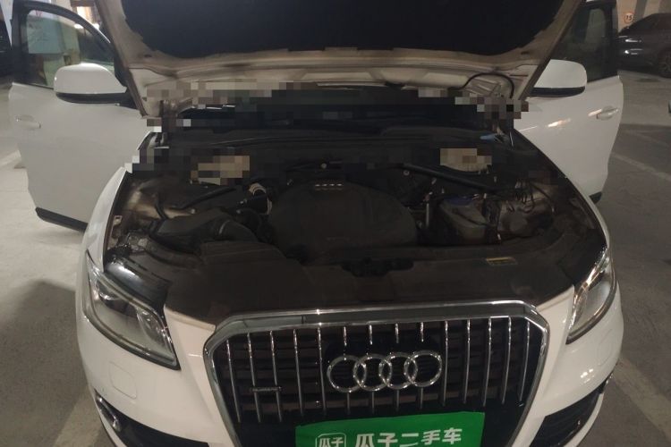 Used Audi Q5 2015 40 TFSI Trendy Edition Engine Bay