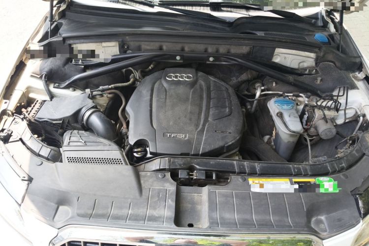 Used Audi Q5 2015 40 TFSI Technology Edition Engine Bay