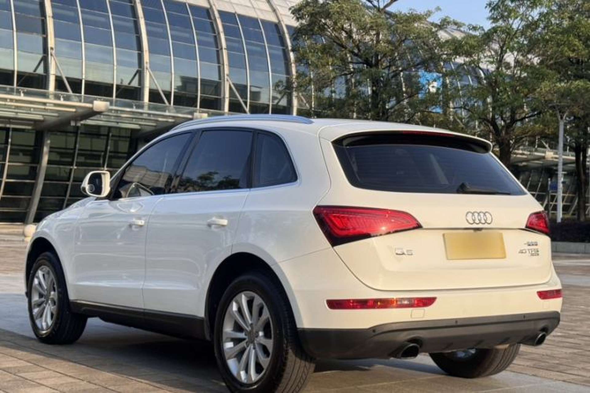 Used Audi Q5 2015 40 TFSI Technology Edition Exterior 10