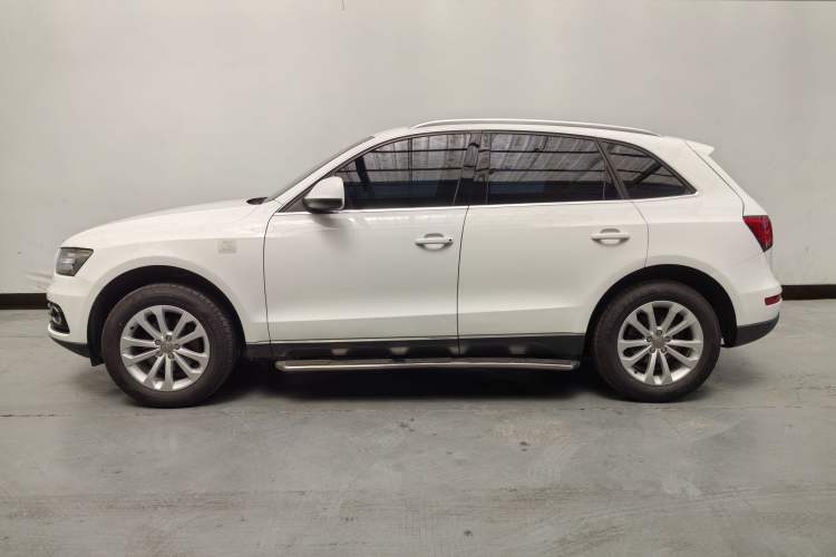 Used Audi Q5 2015 40 TFSI Technology Edition Exterior 12