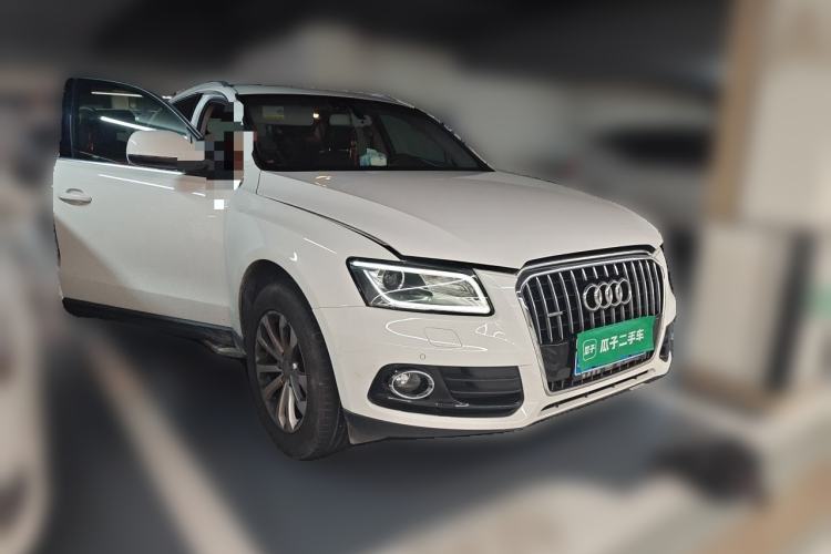 Used Audi Q5 2015 40 TFSI Technology Edition Exterior 2