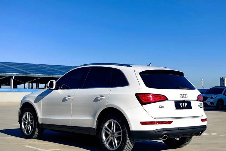Used Audi Q5 2015 40 TFSI Comfort Model Exterior 2