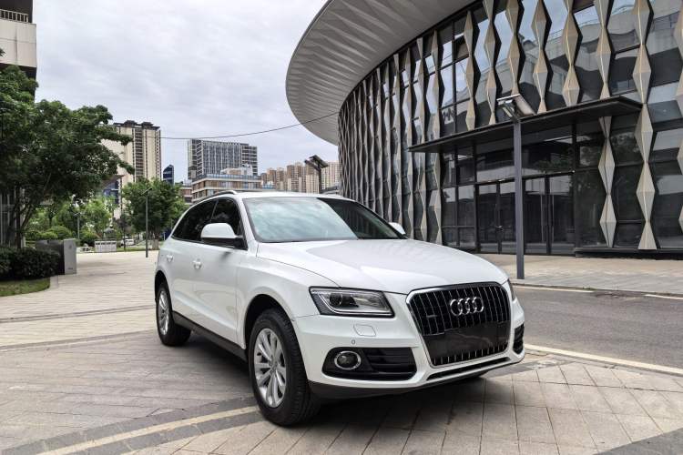 Used Audi Q5 2015 40 TFSI Technology Edition Exterior 2