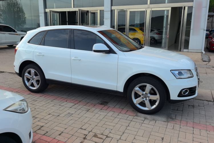 Used Audi Q5 2015 40 TFSI Trendy Edition Exterior 3