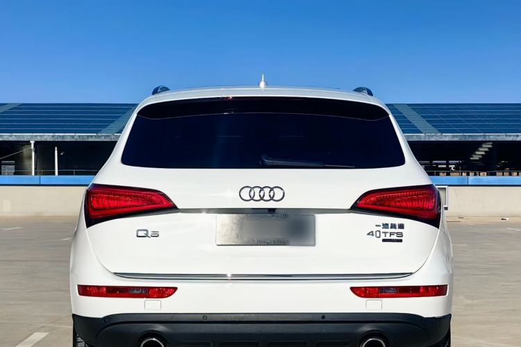Used Audi Q5 2015 40 TFSI Comfort Model Exterior 3