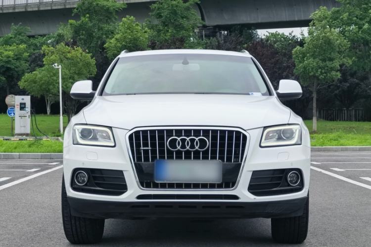 Used Audi Q5 2015 40 TFSI Technology Edition Exterior 3