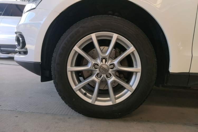Used Audi Q5 2015 40 TFSI Trendy Edition Exterior 4