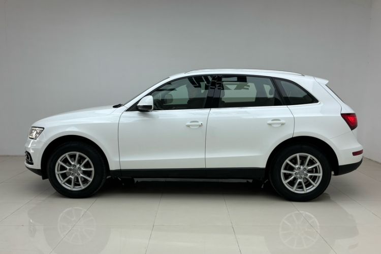 Used Audi Q5 2015 40 TFSI Trendy Edition Exterior 4