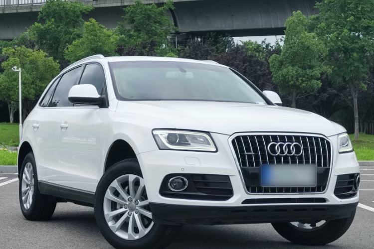 Used Audi Q5 2015 40 TFSI Technology Edition Exterior 4