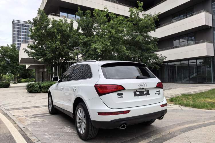 Used Audi Q5 2015 40 TFSI Technology Edition Exterior 5