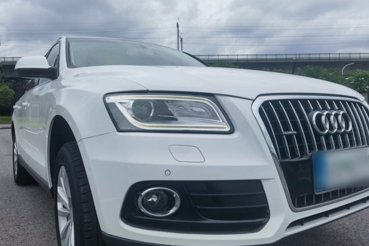 Used Audi Q5 2015 40 TFSI Technology Edition Exterior 5