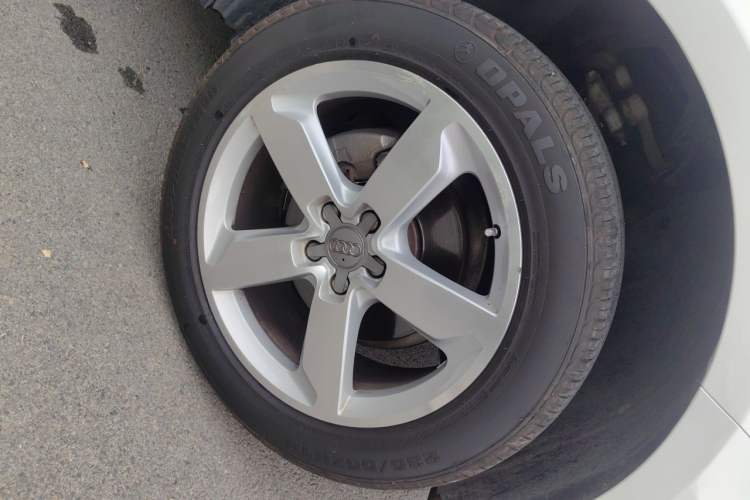 Used Audi Q5 2015 40 TFSI Technology Edition Exterior 7