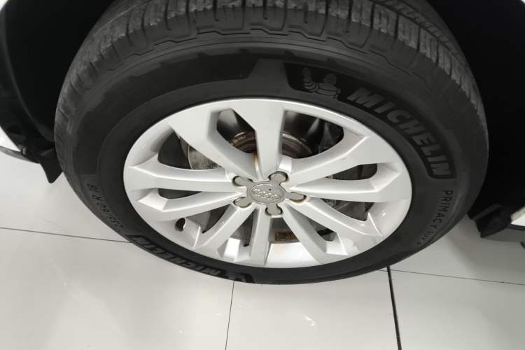 Used Audi Q5 2015 40 TFSI Technology Edition Exterior 7