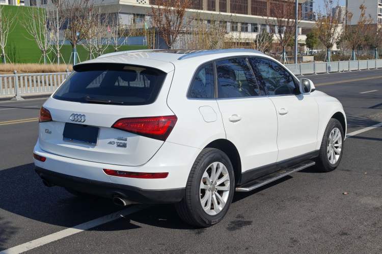 Used Audi Q5 2015 40 TFSI Technology Edition Exterior 9