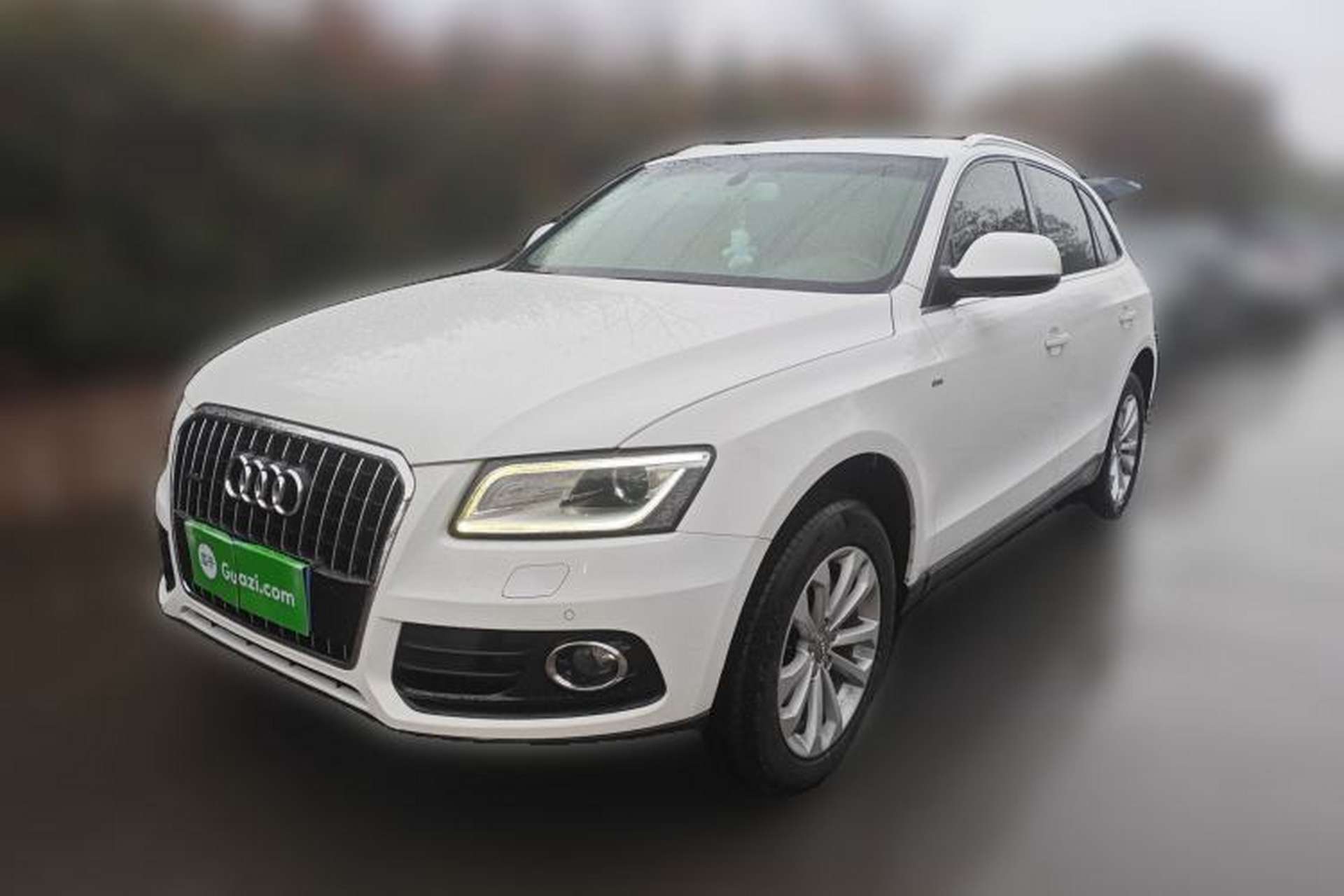 Used Audi Q5 2015 40 TFSI Technology Edition Front Left 45 Deg
