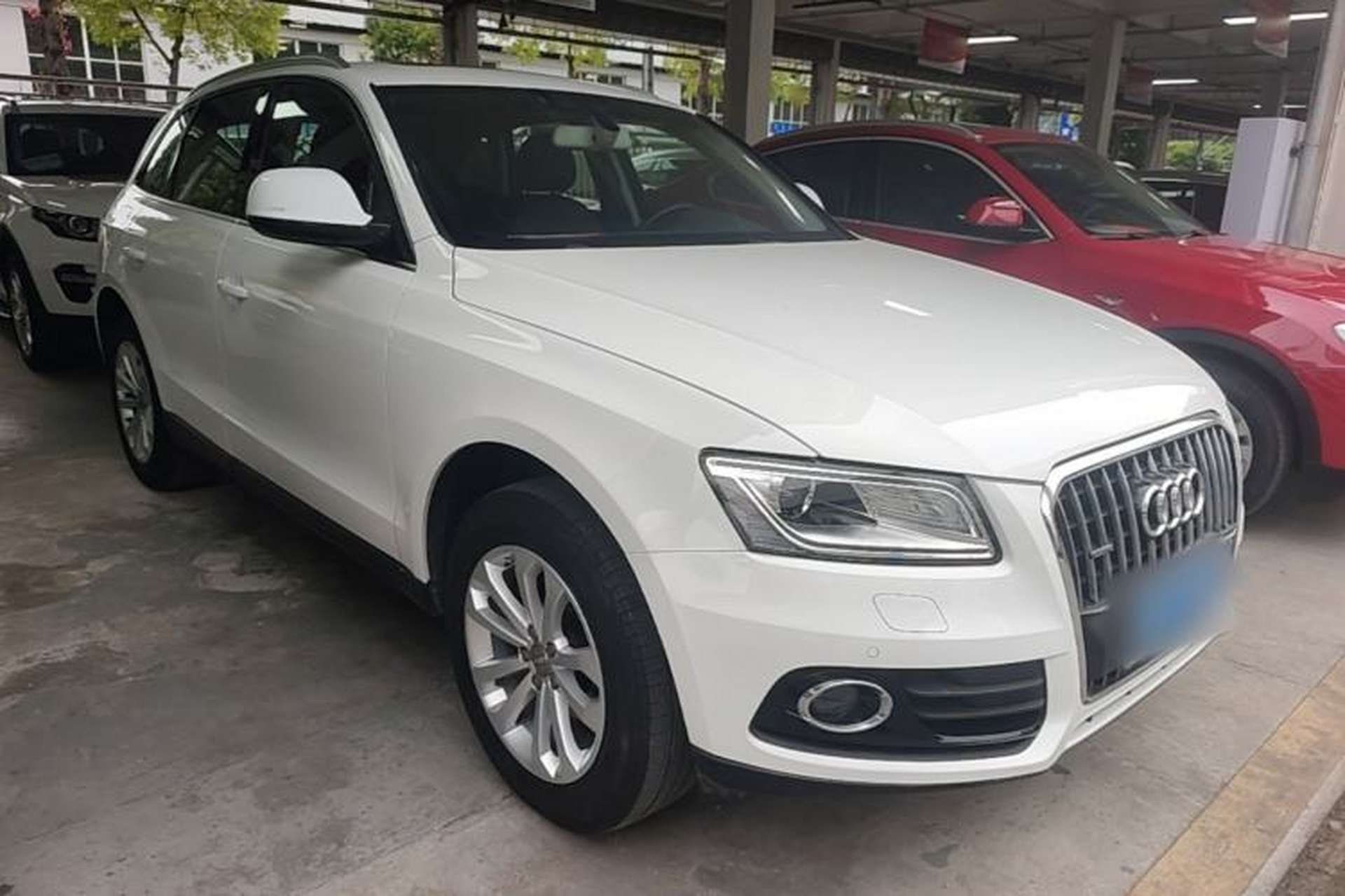Used Audi Q5 2015 40 TFSI Technology Edition Front Right 45 Deg
