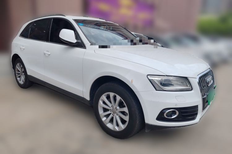 Used Audi Q5 2015 40 TFSI Technology Edition Front Right 45 Deg