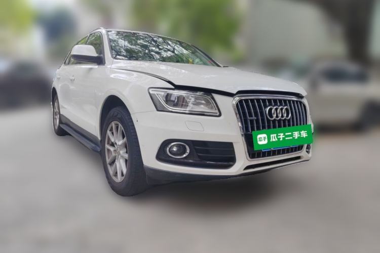 Used Audi Q5 2015 40 TFSI Trendy Edition Front Right 45 Deg