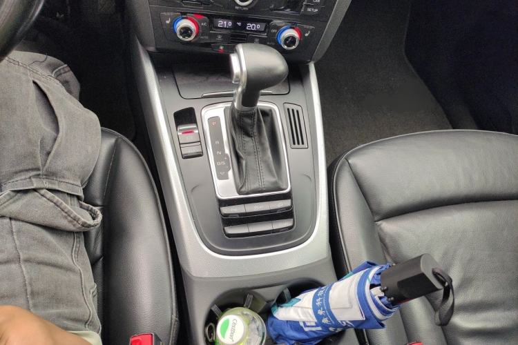 Used Audi Q5 2015 40 TFSI Technology Edition Gear Lever