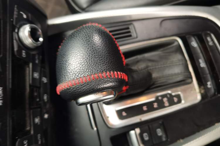 Used Audi Q5 2015 40 TFSI Technology Edition Gear Lever
