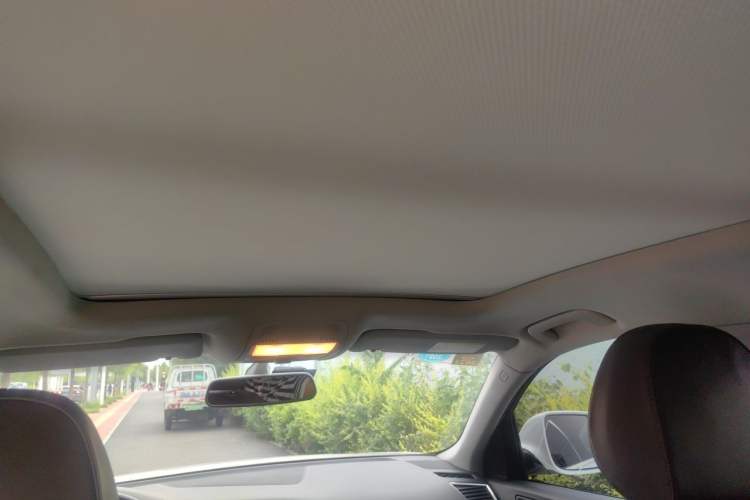 Used Audi Q5 2015 40 TFSI Technology Edition Headliner